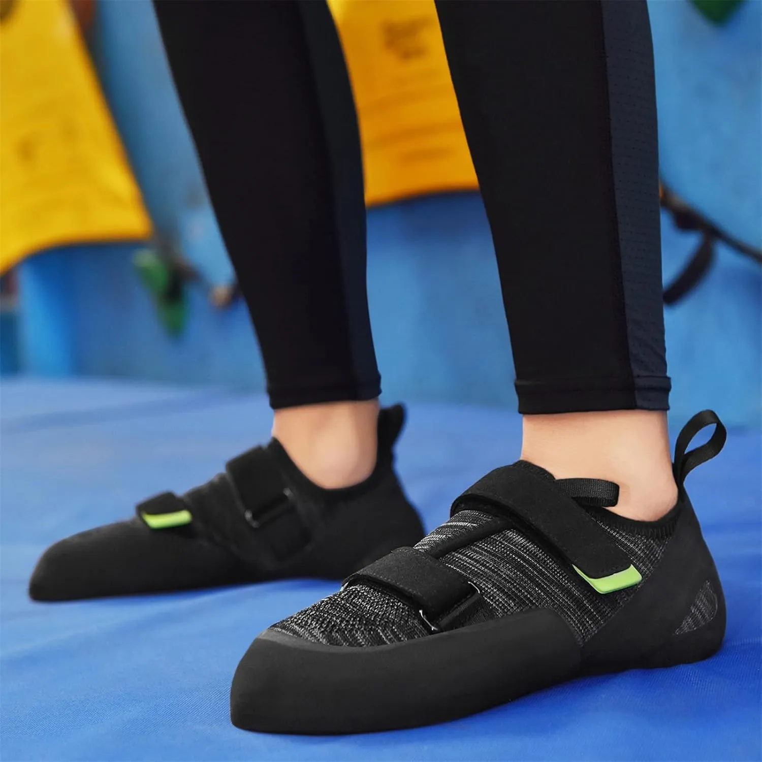 Mens Youth Rock Climbing Shoes Lightweight Bouldering Gym Sport Trainers Fashion Comfortable Breathable Speed Climbing Training Shoes