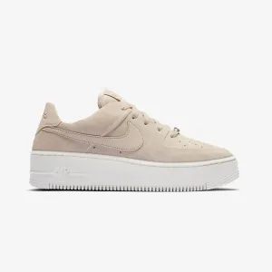 Nike | WMN'S AIR FORCE 1 SAGE LOW  { PARTICLE BEIGE/PARTICLE BEIGE-PHANTOM