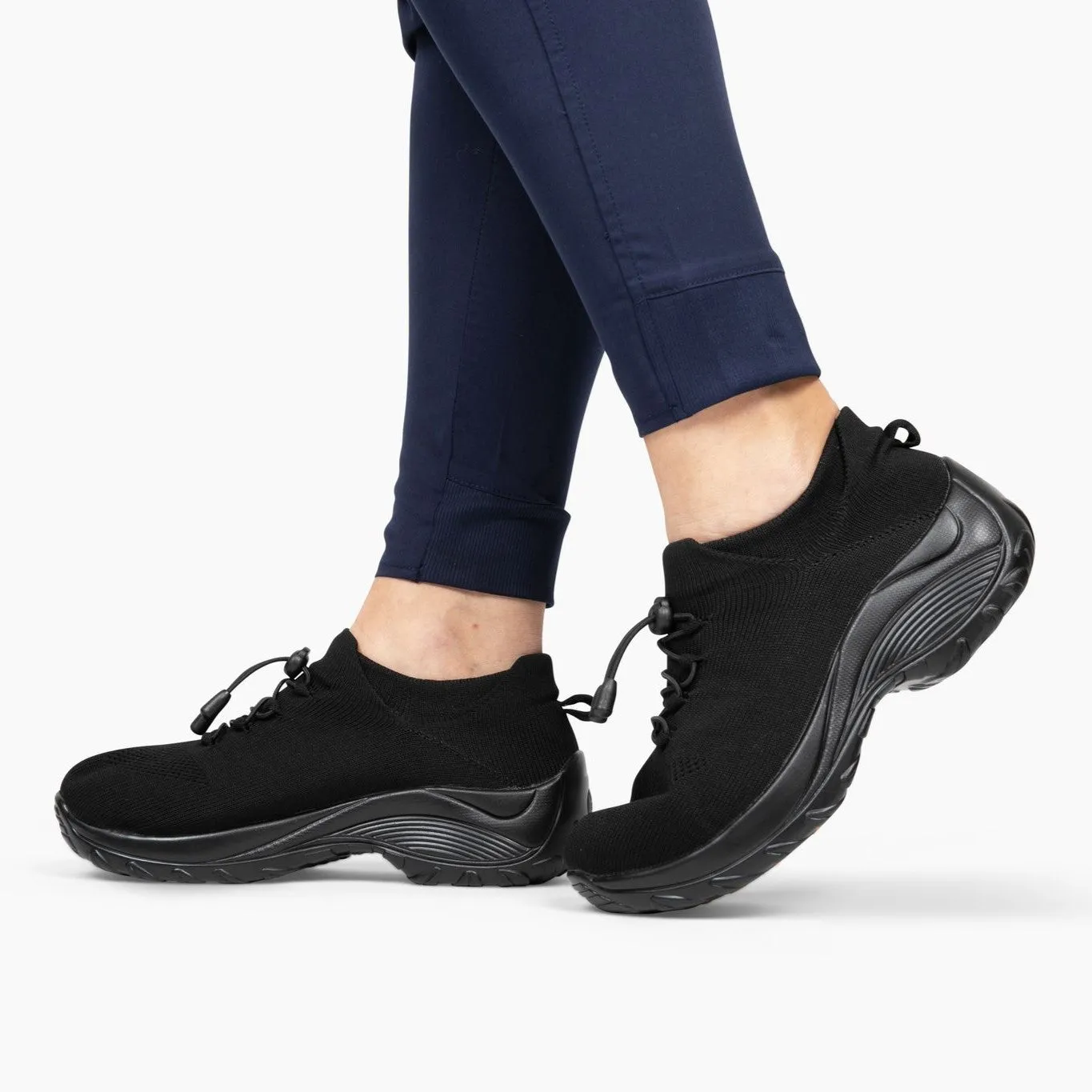 Sylis | Orthopedic Sneakers With Stretchable Cushion