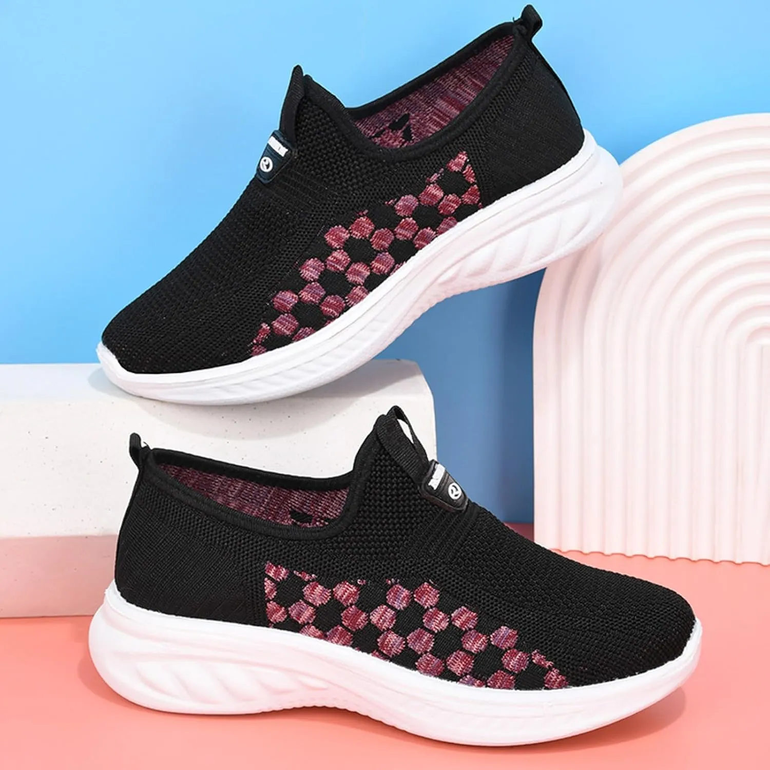 Women's Slip on Walking Shoes Memory Foam Non Slip Arch Support Running Shoes Breathable Gym Workout Shoes Fashion Lace Up Sneakers