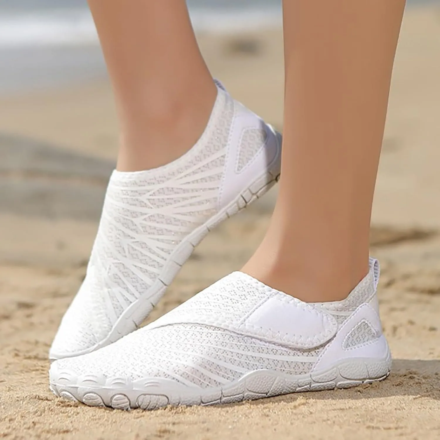 Women's Slip on Walking Shoes Non Slip Memory Foam Vintage Wide Running Shoes Breathable Gym Workout Shoes Ladies 2024 Fashion Sneakers