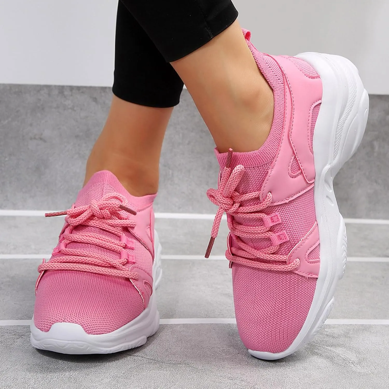 Womens Walking Shoes Slip on Dressy Knitted Non Slip Running Shoes Wide Width Breathable Mesh Sports Workout Tennis Shoes Ladies 2024 Fashion Sneakers